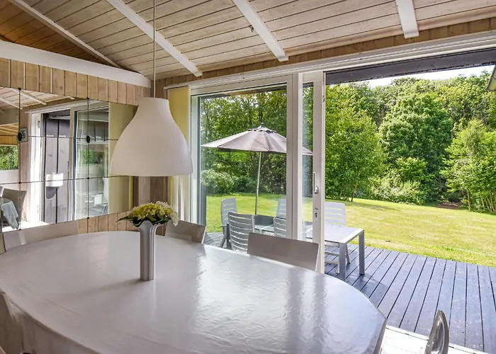 Three-bedroom In * Asperup
